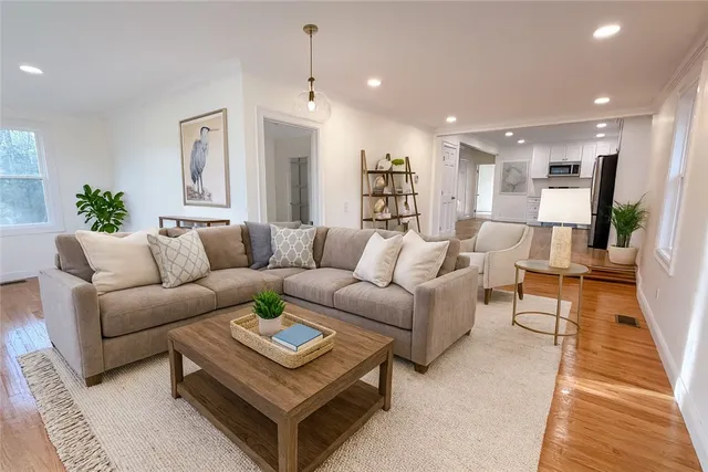 $3,750 | 739 Victory Highway, West Greenwich, RI 02817