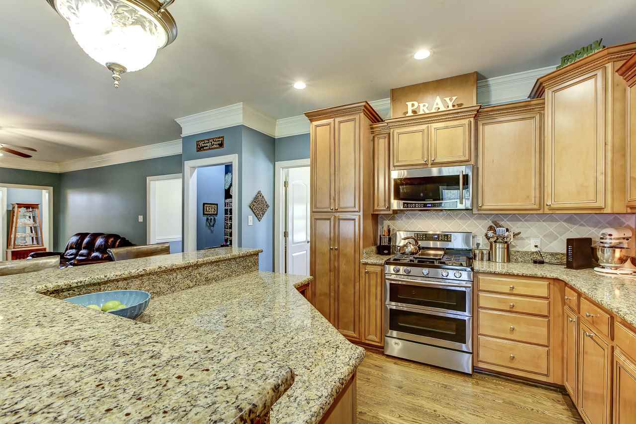 1144 B H Parrish Road Benson, NC 27504 - Photo 10 of 25 Kitchen