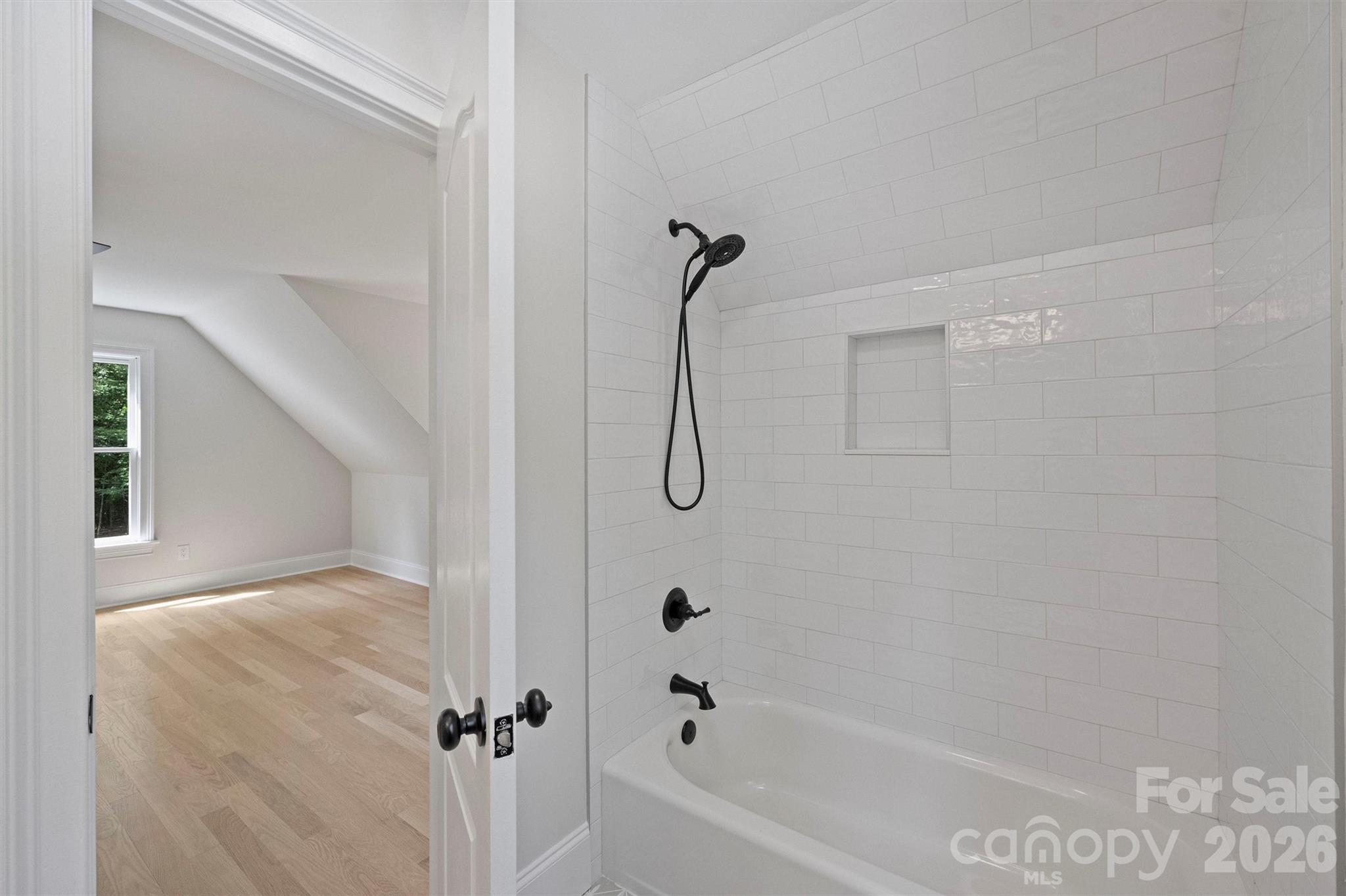 271 Beaten Path Road Mooresville, NC 28117 - Photo 35 of 47 a bathroom with a bathtub
