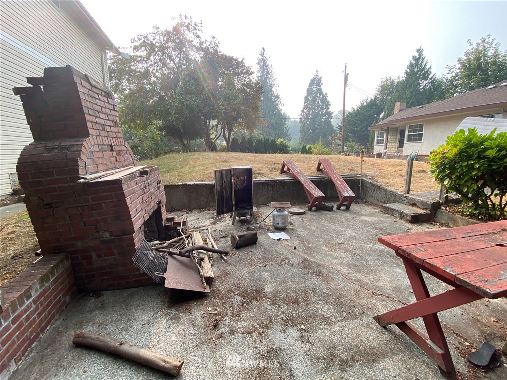 110 Hardie Avenue Southwest Renton, WA 98057 - Photo 6 of 7