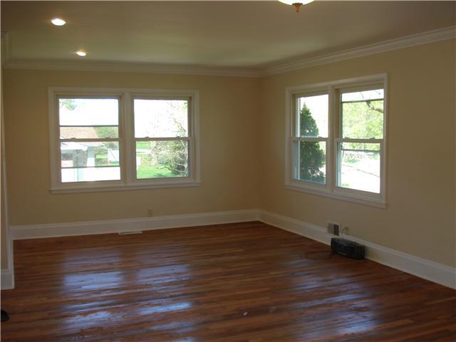 4503 Radnor Road Indianapolis, IN 46226 - Photo 3 of 12 Gallery Image 3
