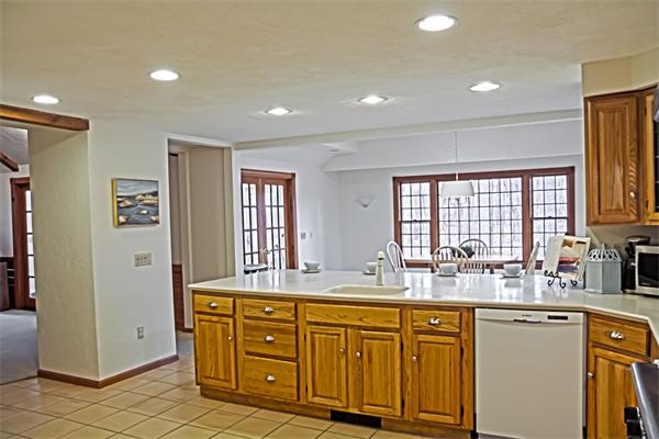 62 Stock Farm Road Sudbury, MA 01776 - Photo 5 of 28 Gallery Image 5
