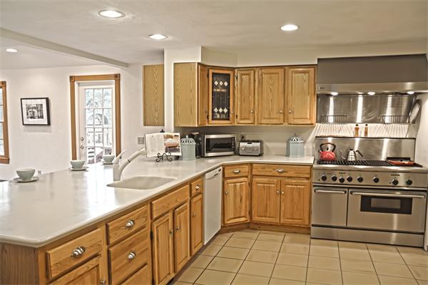 62 Stock Farm Road Sudbury, MA 01776 - Photo 6 of 28 Gallery Image 6