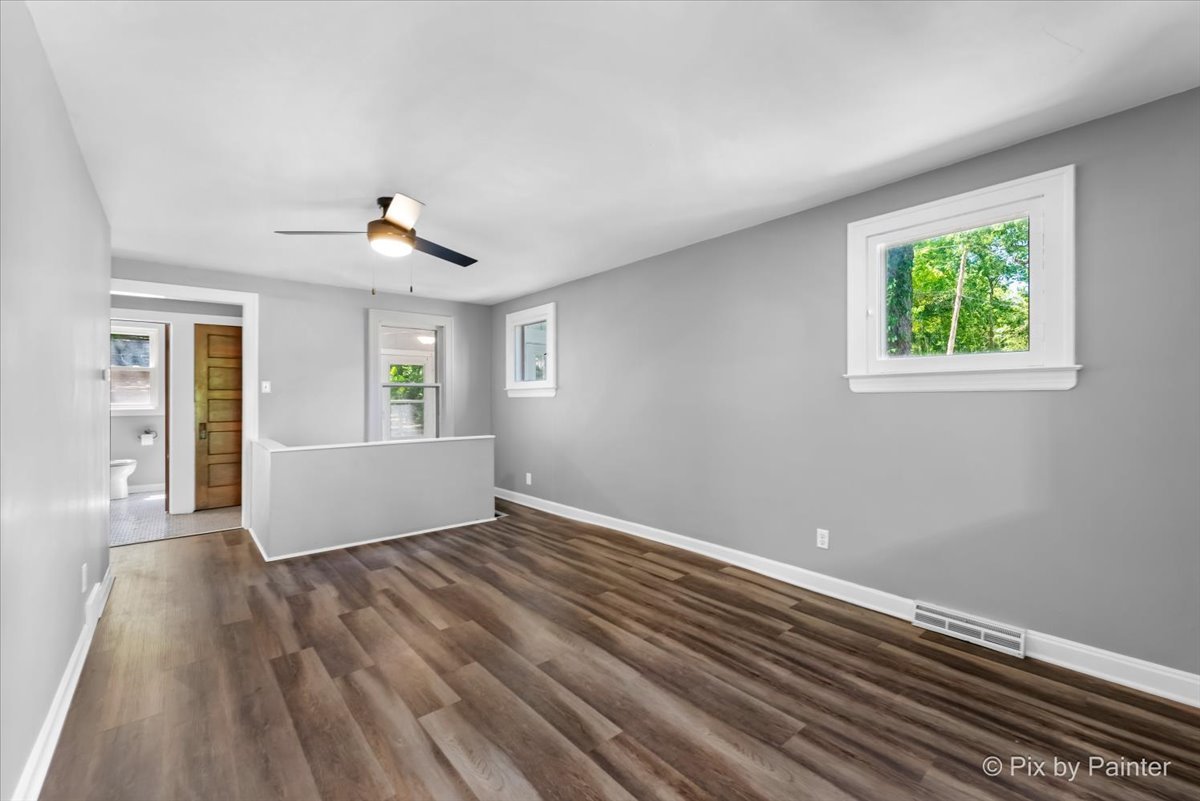 1935 Cary Road Algonquin, IL 60102 - Photo 15 of 44 Gallery Image 15
