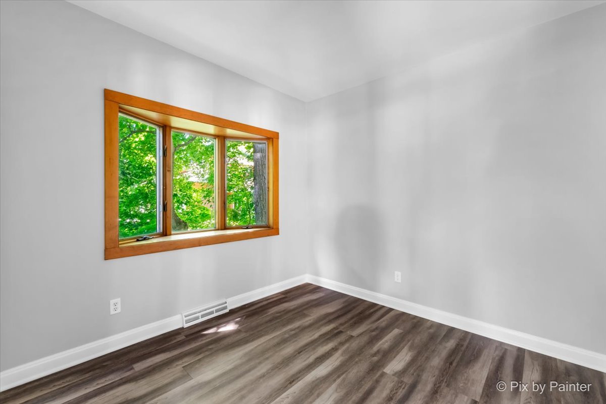 1935 Cary Road Algonquin, IL 60102 - Photo 19 of 44 Gallery Image 19