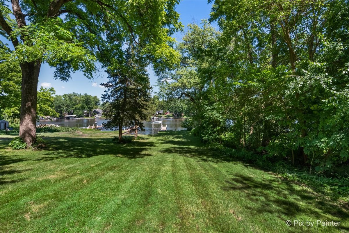 1935 Cary Road Algonquin, IL 60102 - Photo 34 of 44 Gallery Image 34