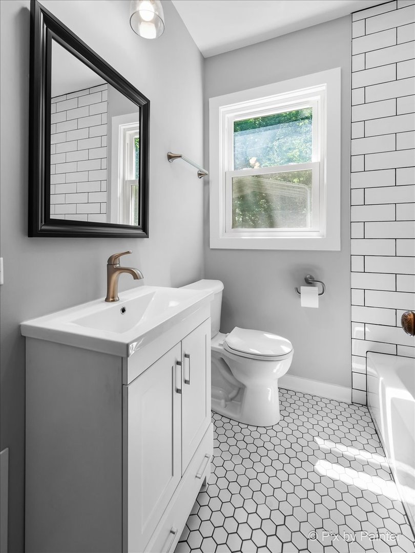 1935 Cary Road Algonquin, IL 60102 - Photo 10 of 44 Gallery Image 10