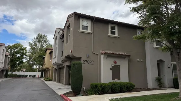 $2,600 | 27952 John F Kennedy Drive, Unit C, Moreno Valley, CA 92555