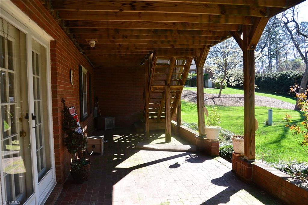 552 Lindley Road Greensboro, NC 27410 - Photo 27 of 30 Patio on lower level