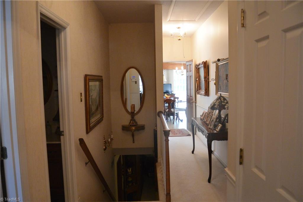 552 Lindley Road Greensboro, NC 27410 - Photo 10 of 30 Gallery Image 10