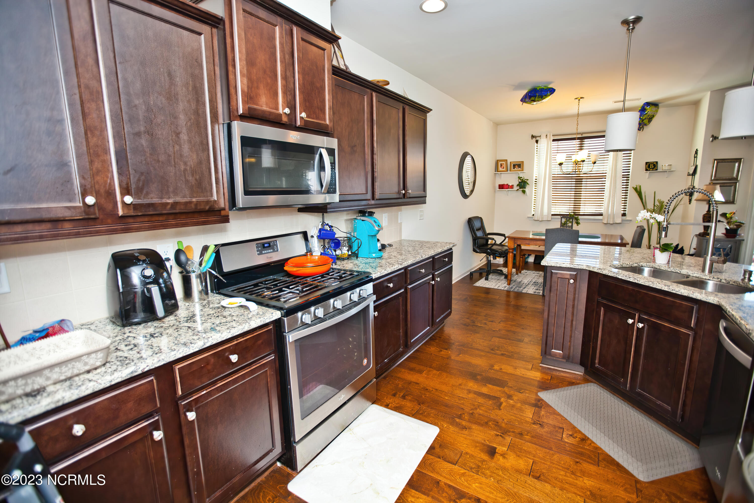 206 Zante Currant Road Durham, NC 27703 - Photo 19 of 43 206ZanteCurrantRd-Durhum-HashamMalikPhot
