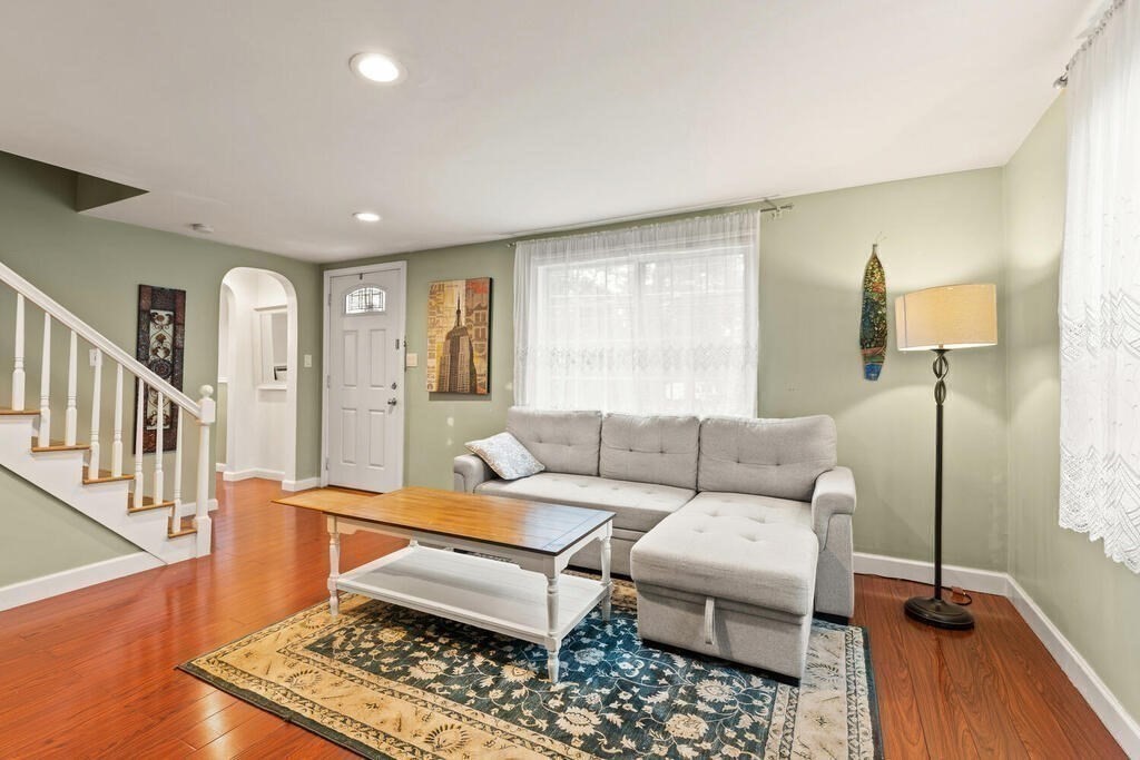 166 Bridle Road Billerica, MA 01821 - Photo 17 of 35 Gallery Image 17