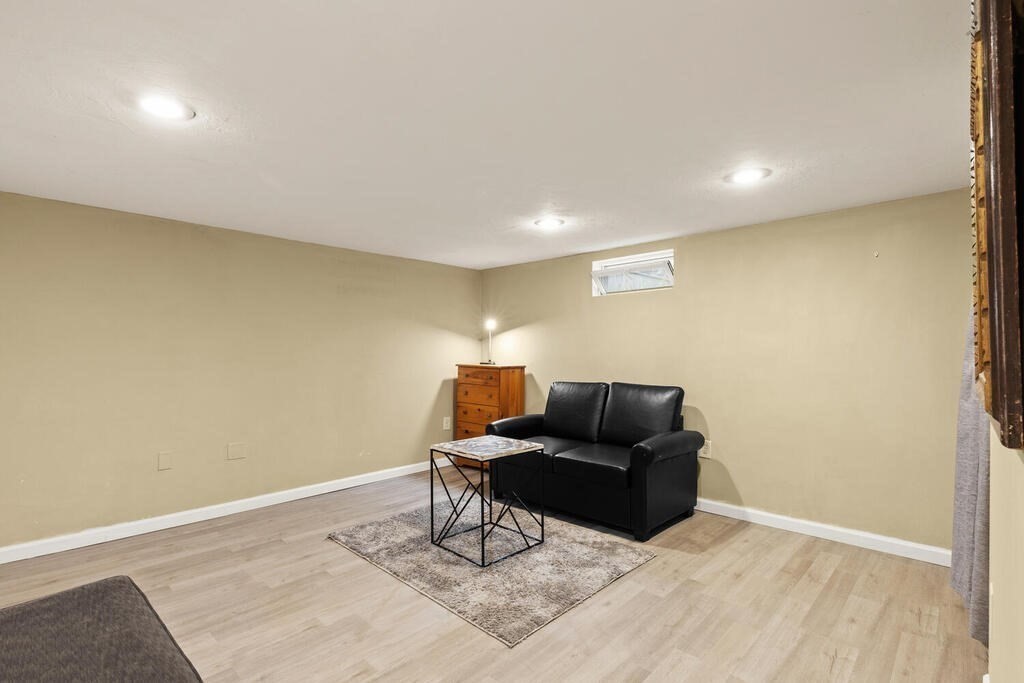 166 Bridle Road Billerica, MA 01821 - Photo 28 of 35 Gallery Image 28