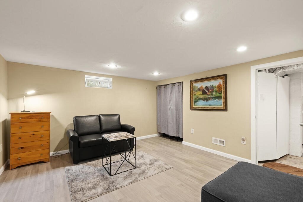 166 Bridle Road Billerica, MA 01821 - Photo 29 of 35 Gallery Image 29