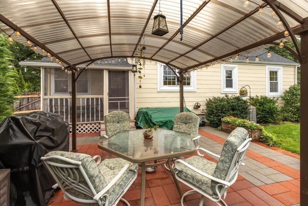 166 Bridle Road Billerica, MA 01821 - Photo 32 of 35 Gallery Image 32