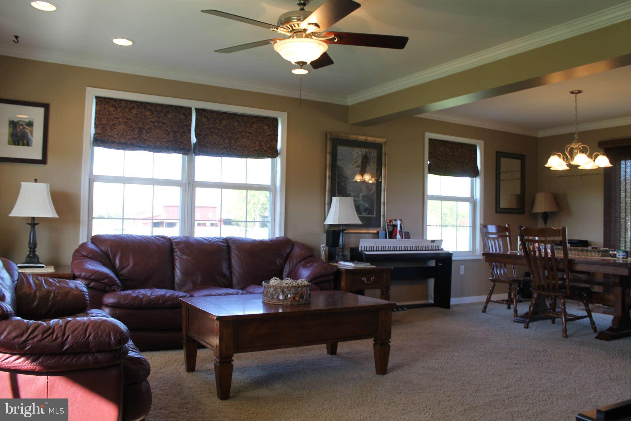 850 Warm Springs Road Winchester, VA 22603 - Photo 15 of 30 Family Room