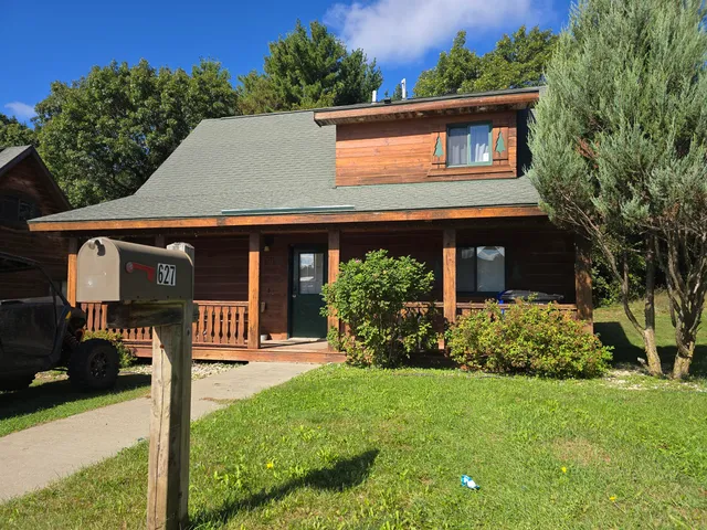 $184,900 | 627 Sandy Beach Court, Warrens, WI 54666