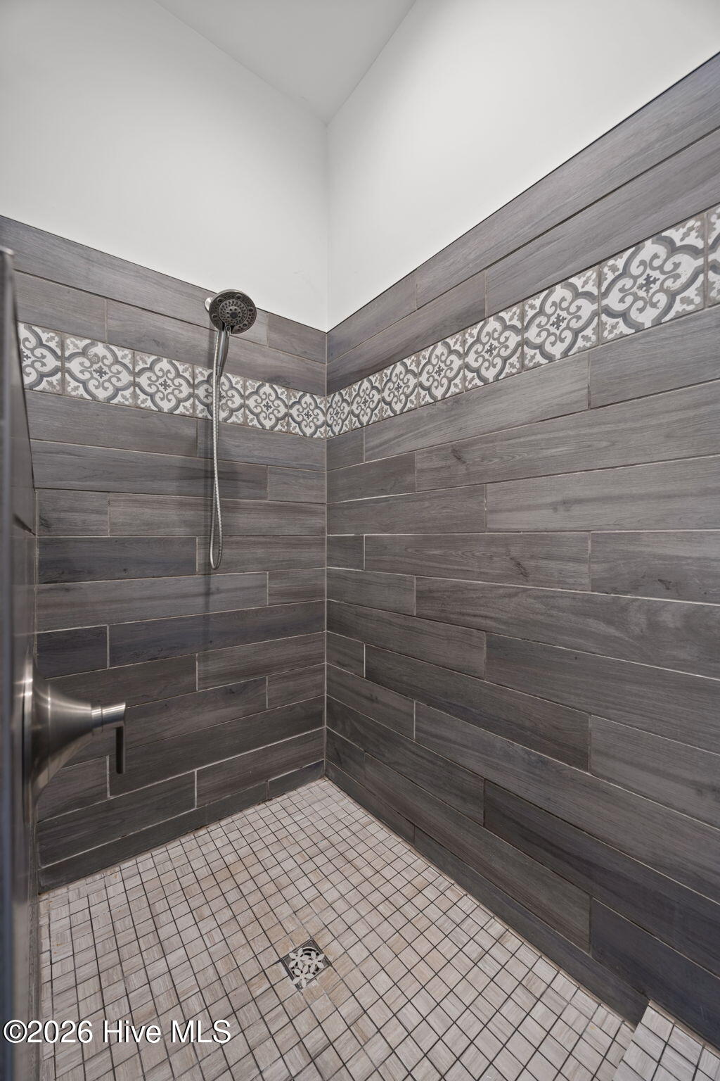 2415 Water View Road Greenville, NC 27858 - Photo 24 of 64 31-web-or-mls-BLS_0075