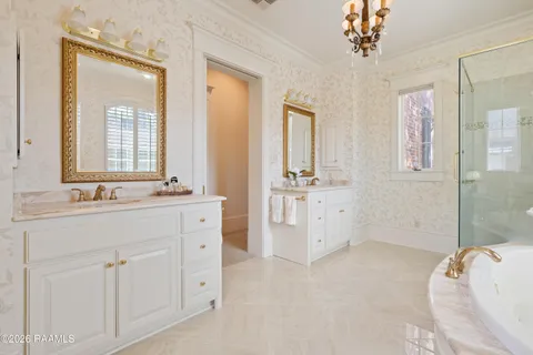$1,500,000 | 6 Duperier Oaks Drive, New Iberia, LA 70563