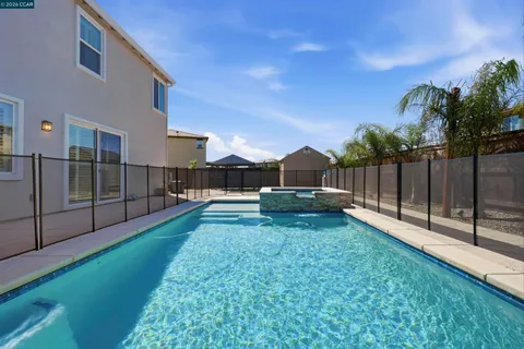 $889,000 | 1655 Apricot Court, Dixon, CA 95620