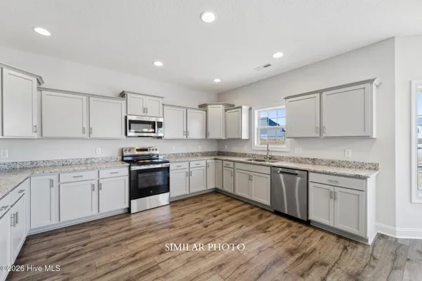 $399,000 | 608 Barlowe Lane, Jacksonville, NC 28546