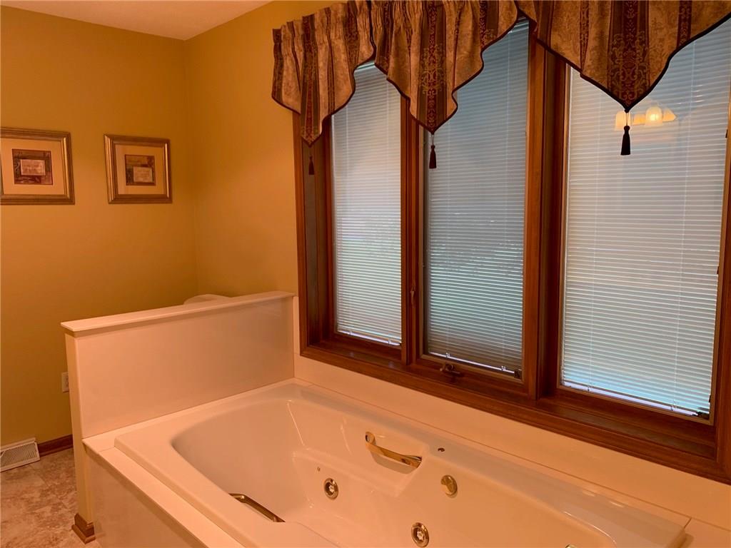 620 Enos Road Seymour, IN 47274 - Photo 13 of 17