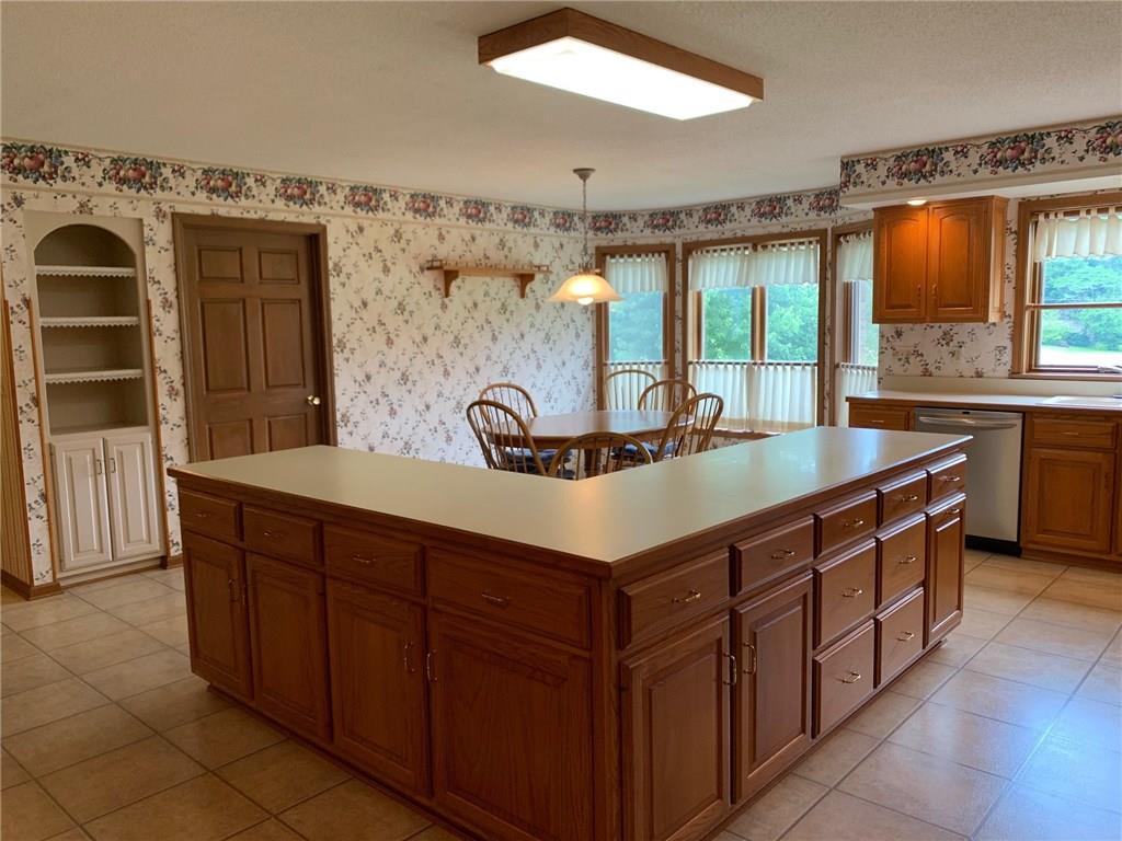 620 Enos Road Seymour, IN 47274 - Photo 9 of 17