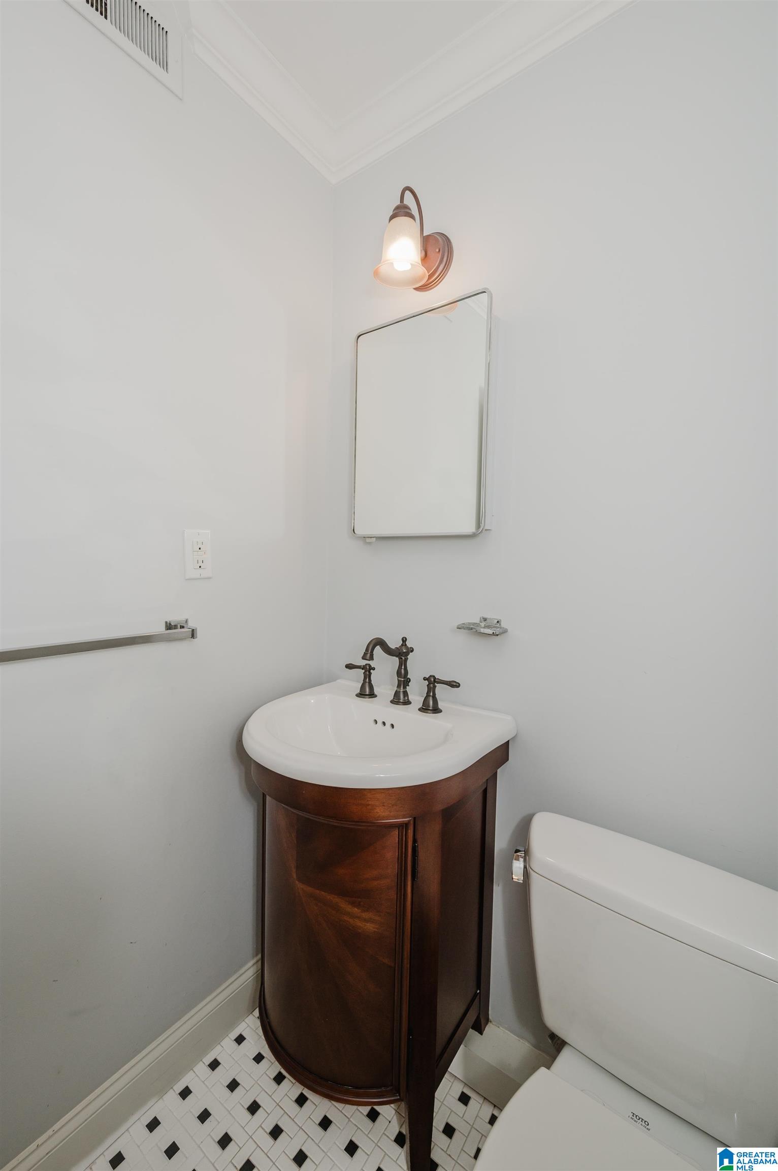 4044 Meadowview Circle Birmingham, AL 35243 - Photo 25 of 48