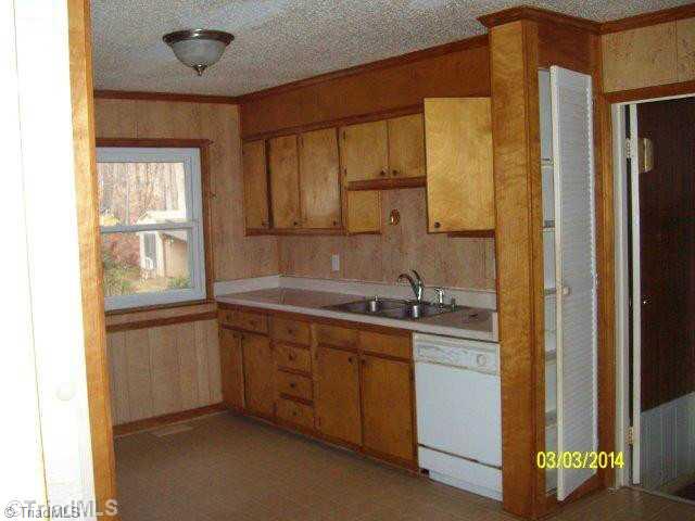 1465 Vestal Road Rural Hall, NC 27045 - Photo 4 of 8 Kitchen.