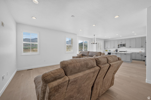 931 South Tanner Road Santaquin, UT 84655 - Photo 6 of 43