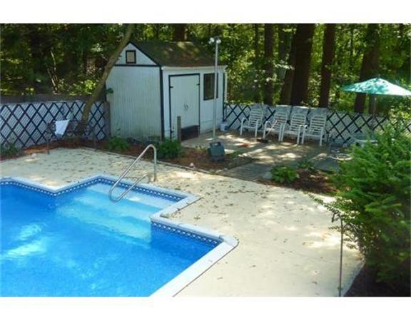 60 Rustic Lane Reading, MA 01867 - Photo 18 of 27 Gallery Image 18