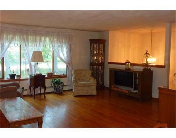 60 Rustic Lane Reading, MA 01867 - Photo 8 of 27 Gallery Image 8