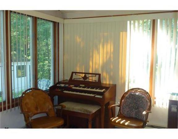 60 Rustic Lane Reading, MA 01867 - Photo 10 of 27 Gallery Image 10