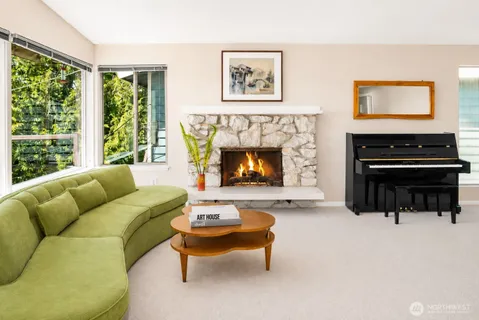 $950,000 | 4977 19th Avenue South, Seattle, WA 98108