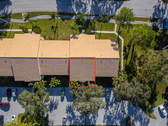 a view of an outdoor space