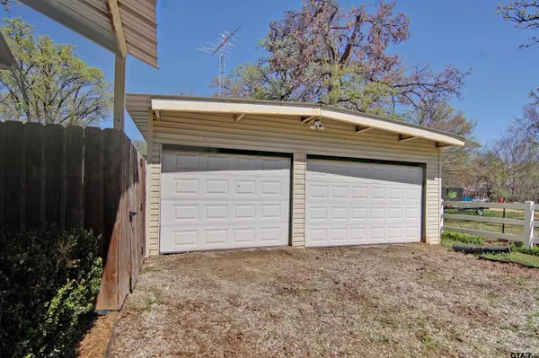 $235,000 | 190 County Road 1975, Yantis, TX 75497
