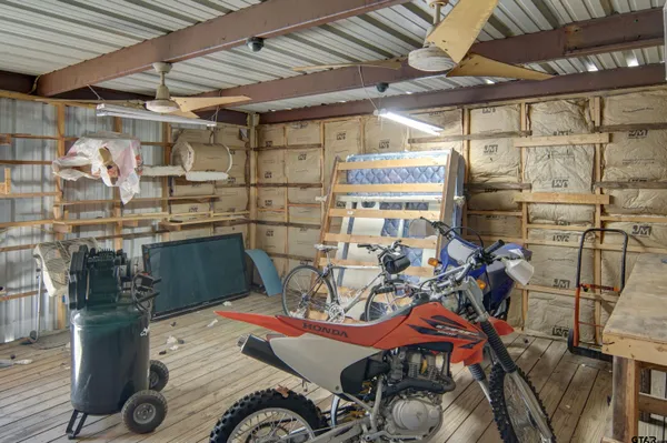 $235,000 | 190 County Road 1975, Yantis, TX 75497