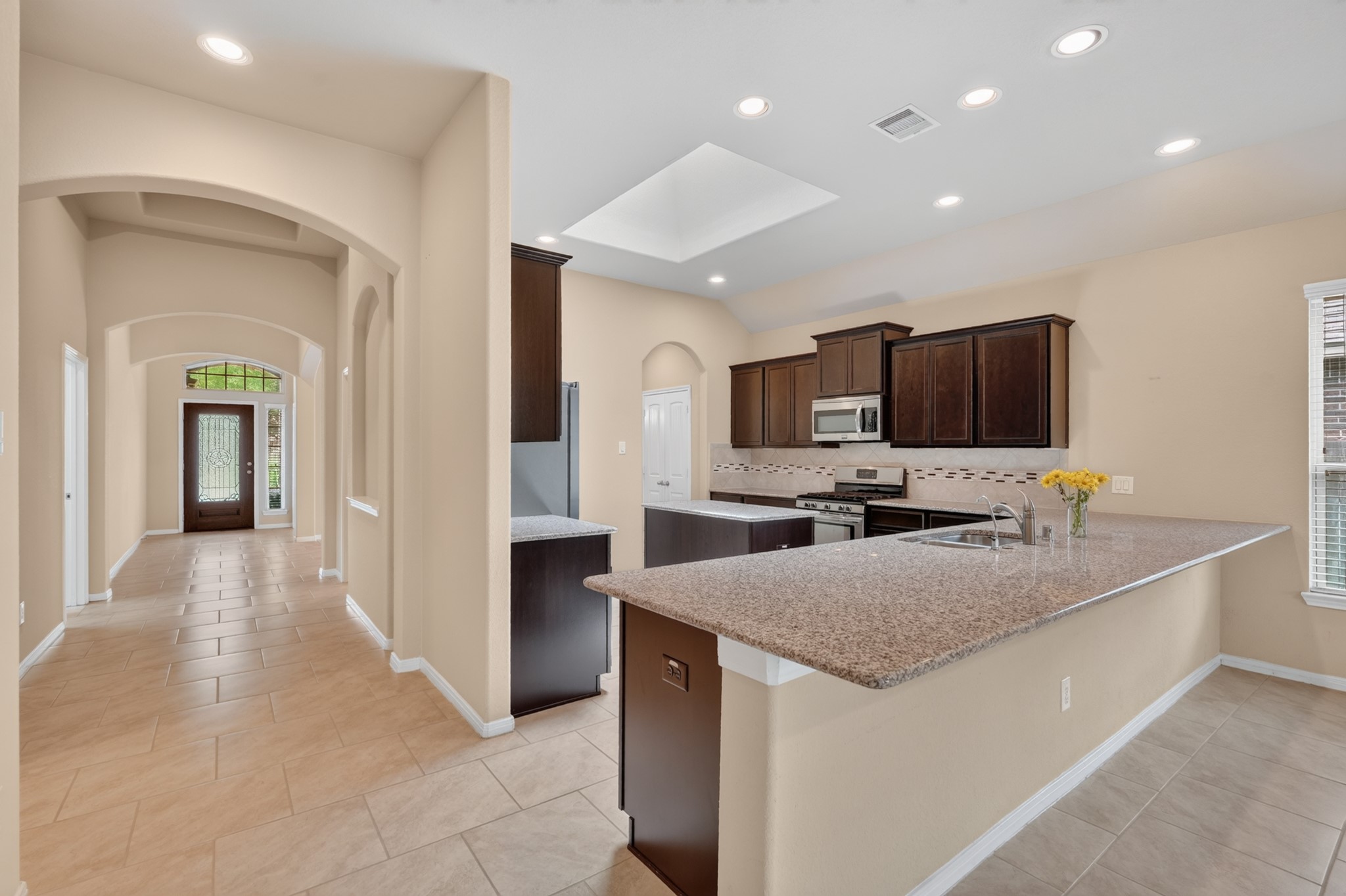 5414 Claymore Meadow Lane Spring, TX 77389 - Photo 11 of 35 Huge Breakfast bar.