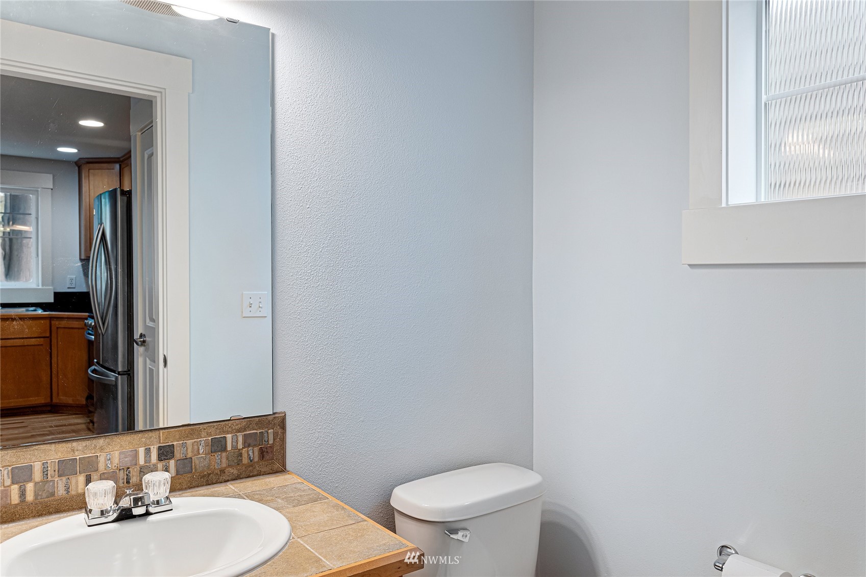 8811 Midvale Avenue North, Unit A Seattle, WA 98103 - Photo 12 of 28 Gallery Image 12