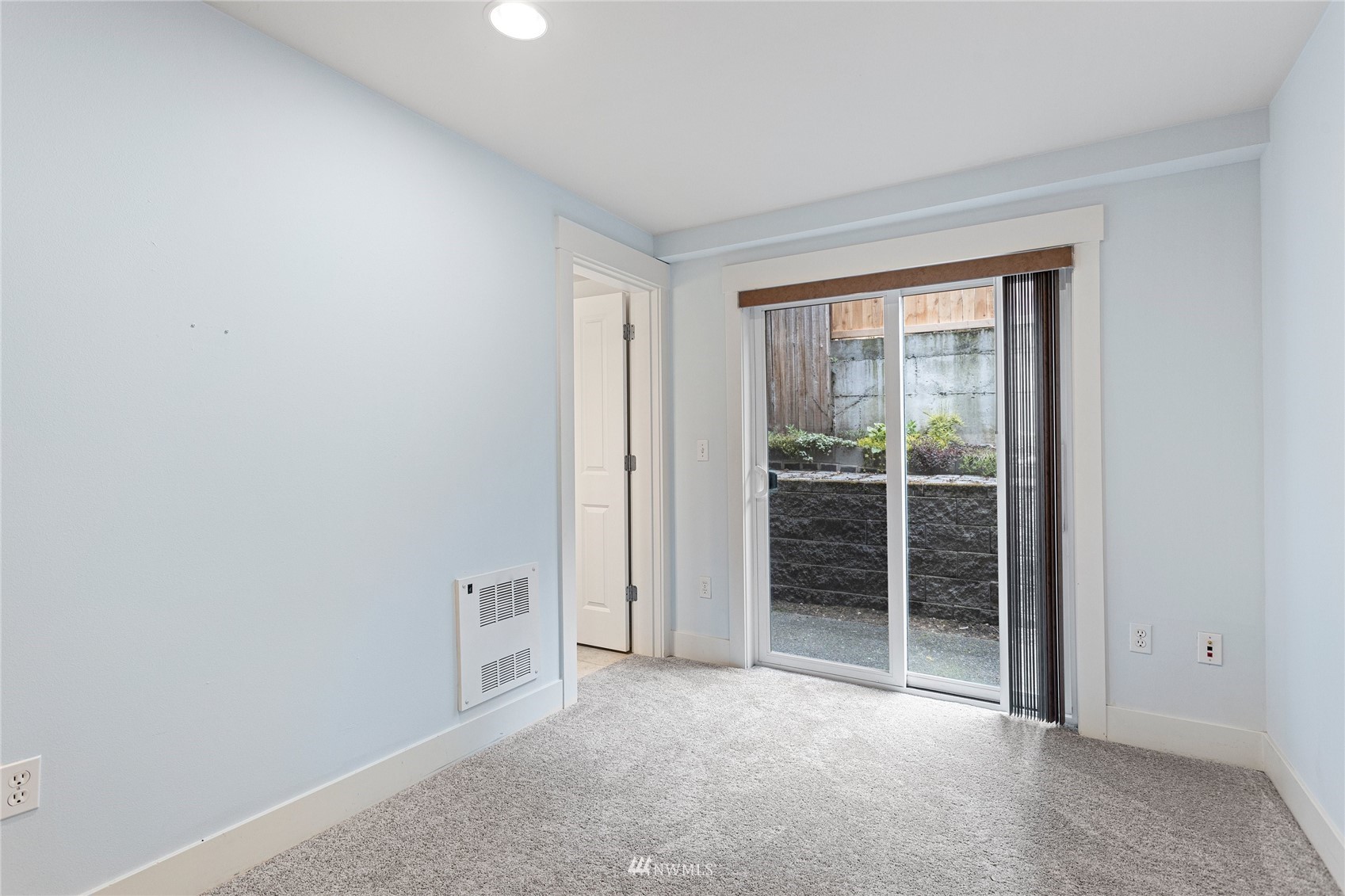 8811 Midvale Avenue North, Unit A Seattle, WA 98103 - Photo 26 of 28 Gallery Image 26