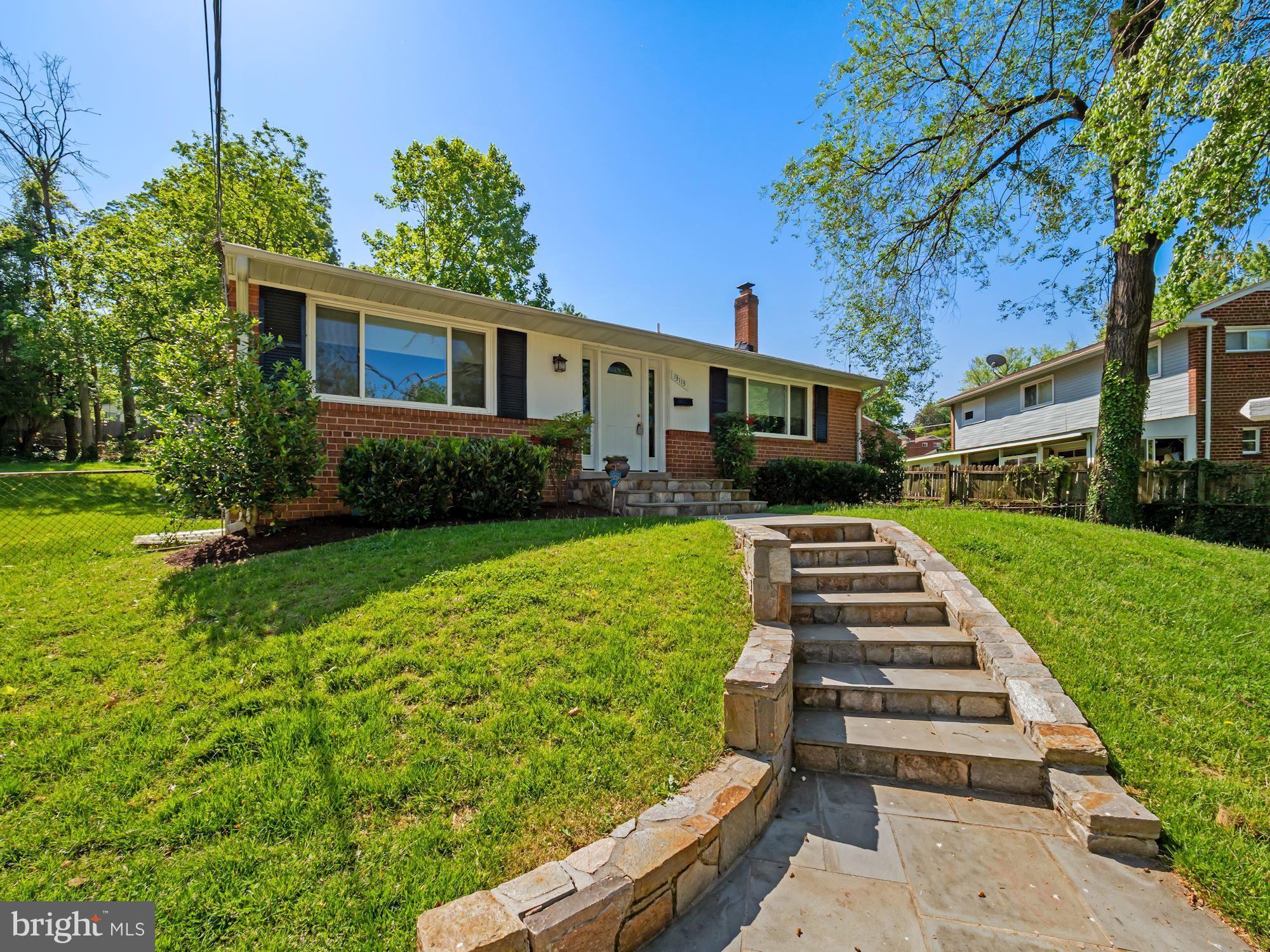 13113 Bluhill Road Silver Spring, MD 20906 - Photo 4 of 31