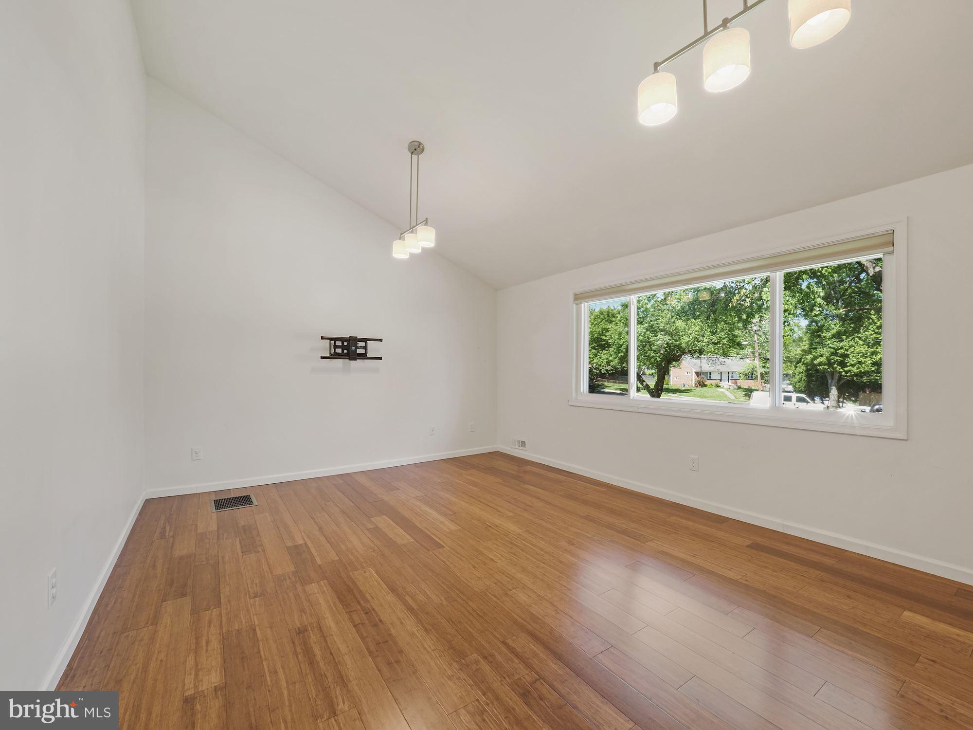 13113 Bluhill Road Silver Spring, MD 20906 - Photo 8 of 31
