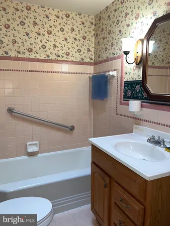 $279,000 | 3327 Glenview Street, Philadelphia, PA 19149