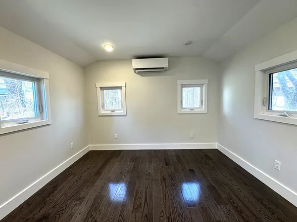 $2,000 | 142 Main Street, Unit 3, North Reading, MA 01864