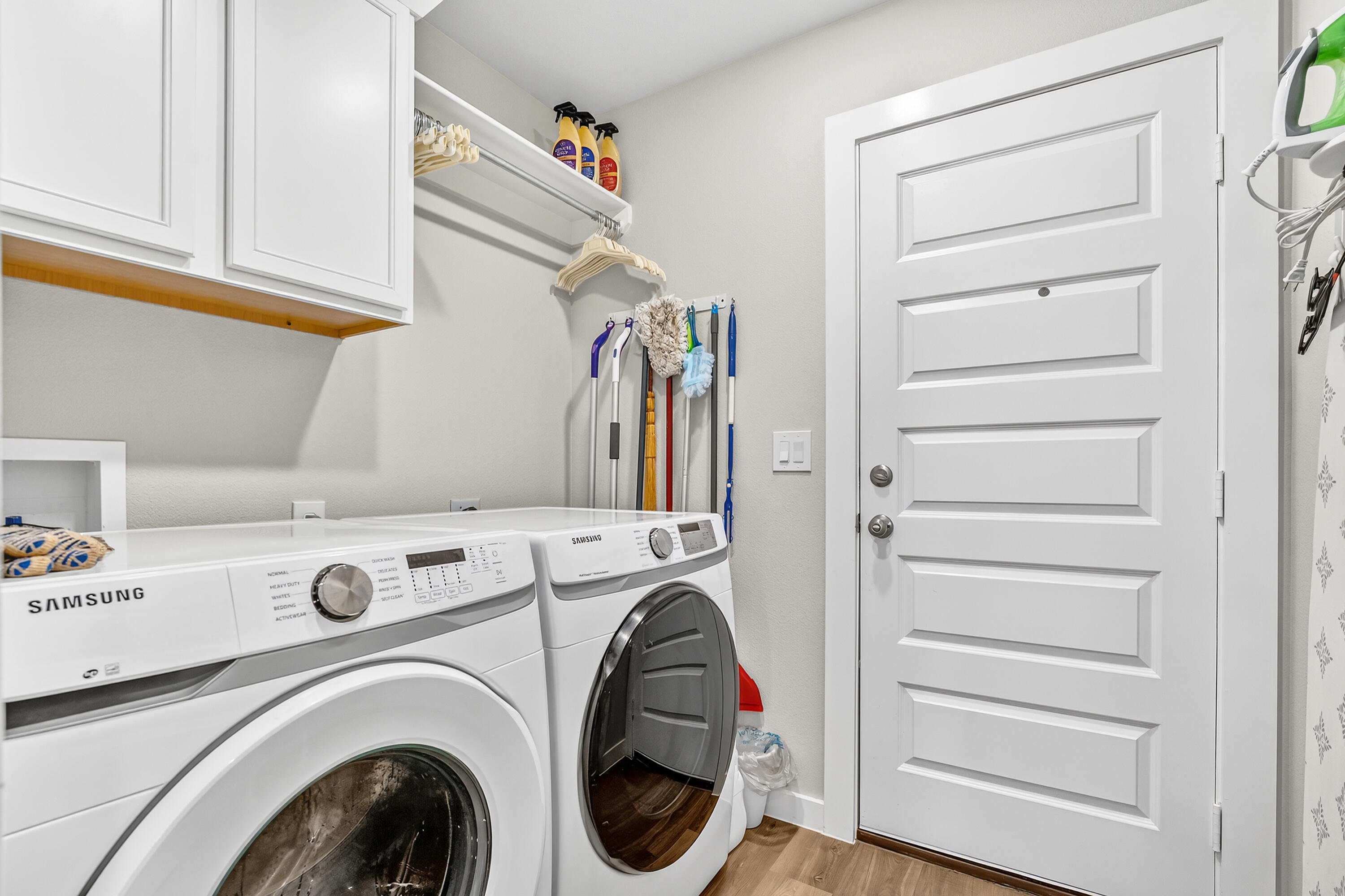 7231 29th Street Lubbock, TX 79407 - Photo 16 of 23 a utility room with dryer and washer