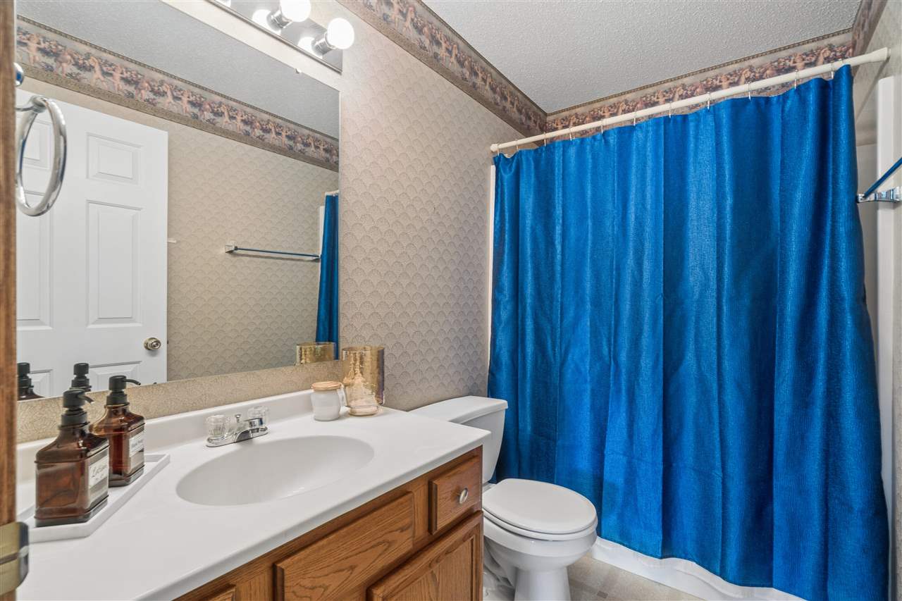 7306 Walden Road Northeast Cedar Rapids, IA 52402 - Photo 19 of 32 Gallery Image 19