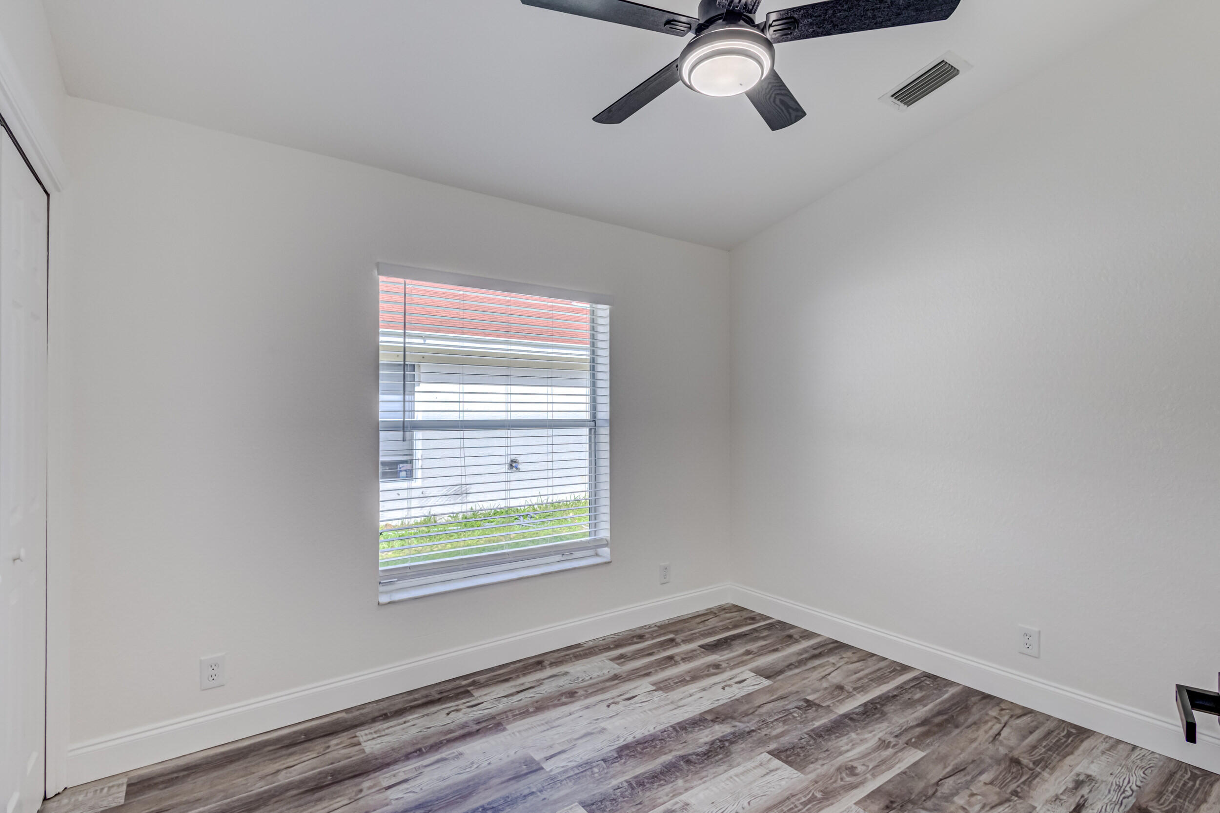 6816 3rd Street Jupiter, FL 33458 - Photo 24 of 68 25_5d1a3854js