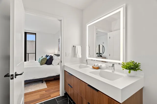 $999,000 | 1515 Commonwealth Avenue, Unit 614, Boston, MA 02135