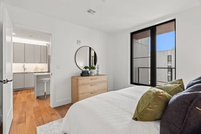 $999,000 | 1515 Commonwealth Avenue, Unit 614, Boston, MA 02135