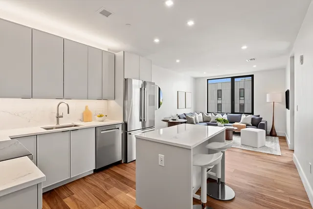 $999,000 | 1515 Commonwealth Avenue, Unit 614, Boston, MA 02135